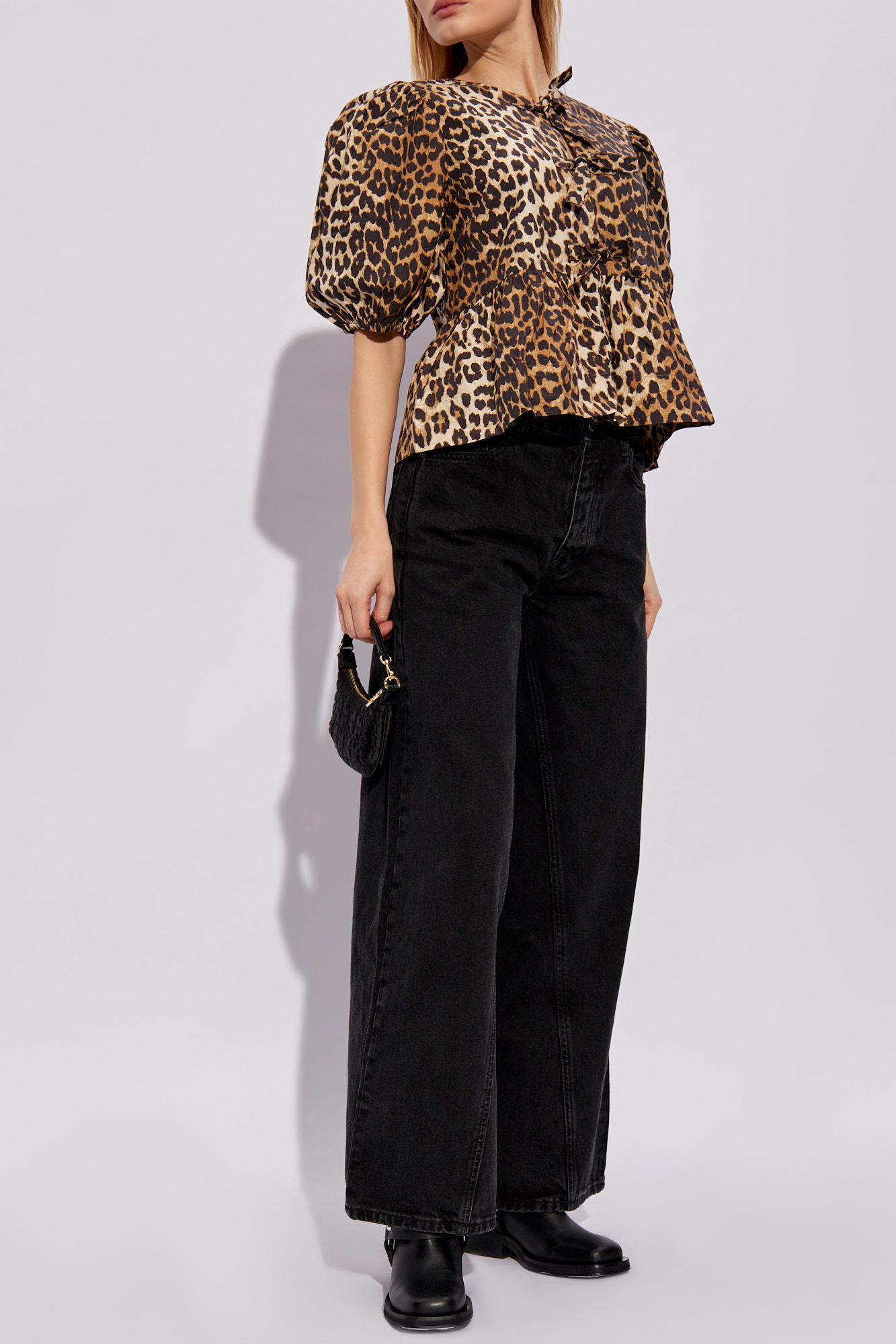 VIP【関税送料無料】希少 Ganni Animal print T-shirt Leopard White Basic Jersey Leopard Relaxed T-shirt | GANNI US